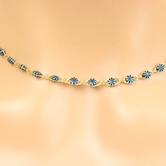 "Minimalist Necklace – Timeless, Elegant Jewelry for Her, MAR091270 - Picture 5 of 10